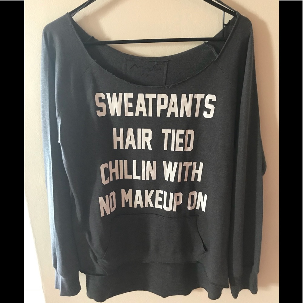 Graphic lightweight sweatshirt
